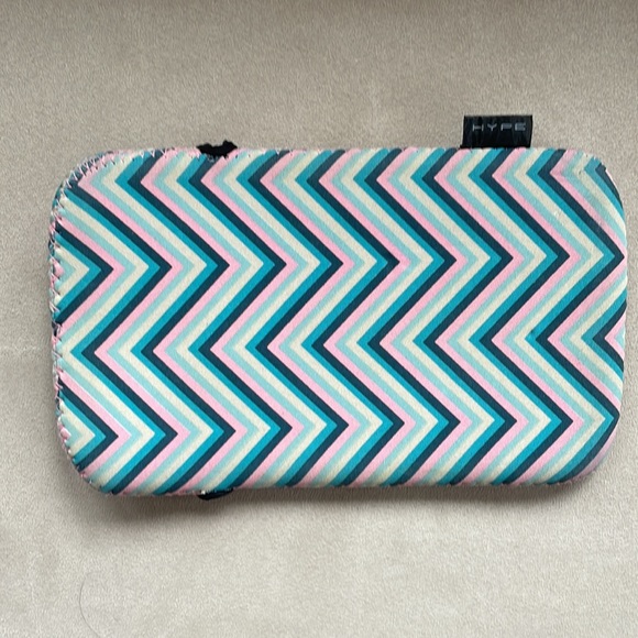 HYPE Tablet Case sleeve - 8” ⭐️ great condition! Multicolored - Picture 5 of 8